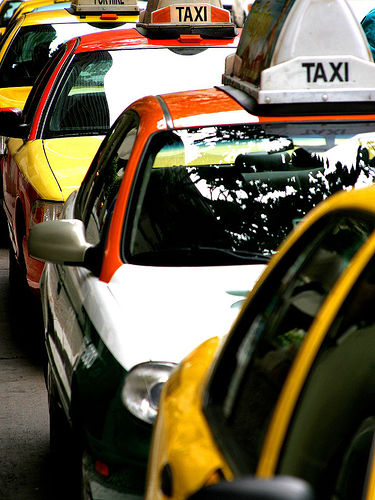 Taxi Cab Services in Lahore, Pakistan